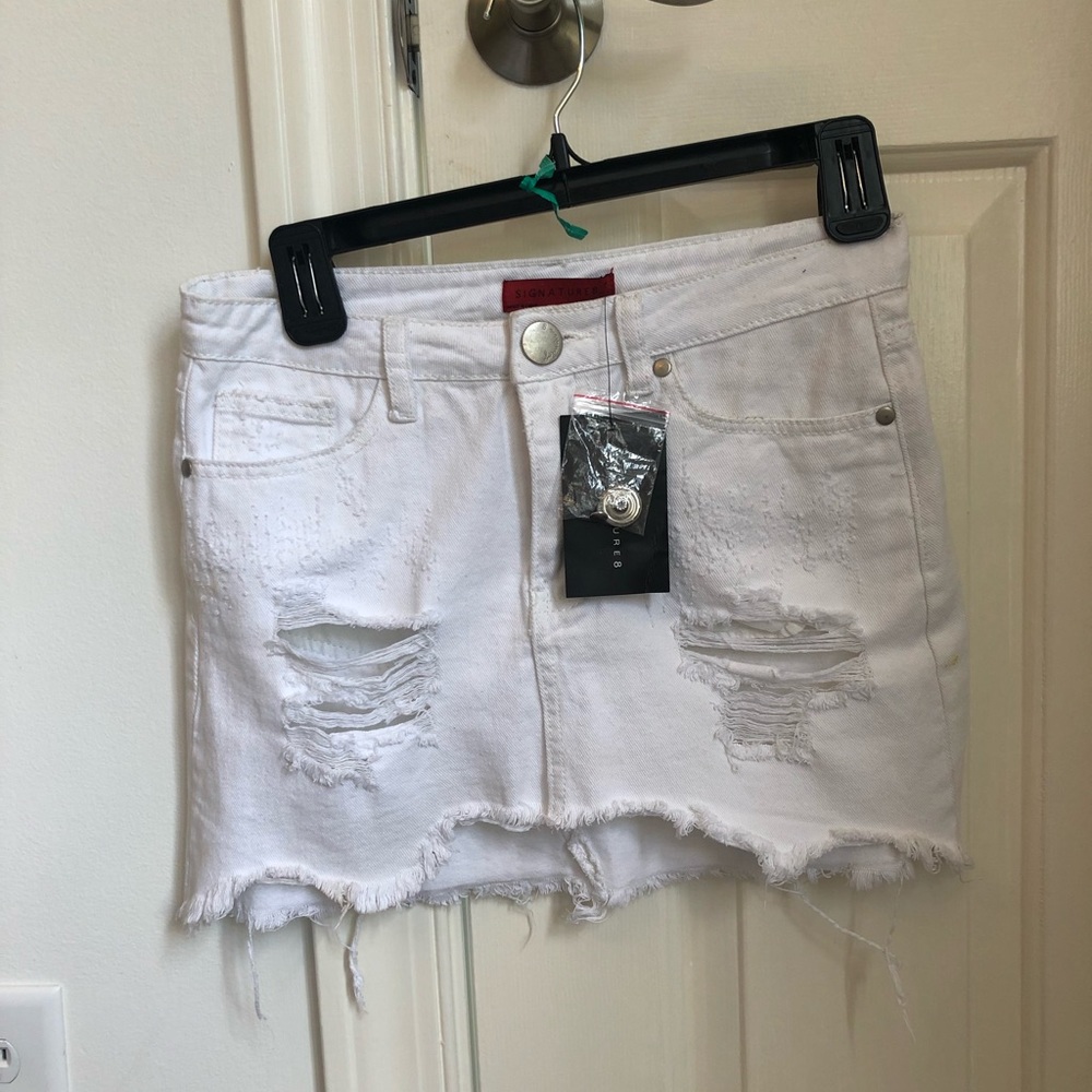 NWT jean skirt ripped